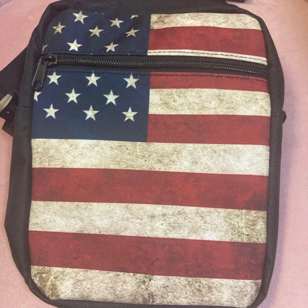 Unisex Unbranded American Flag Crossbody Bag in Red, White & Blue